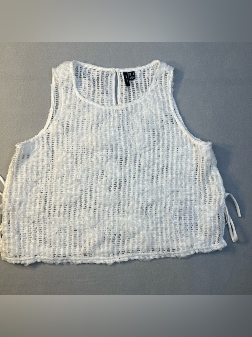 Vero Moda floral applique cropped side tie tank Small